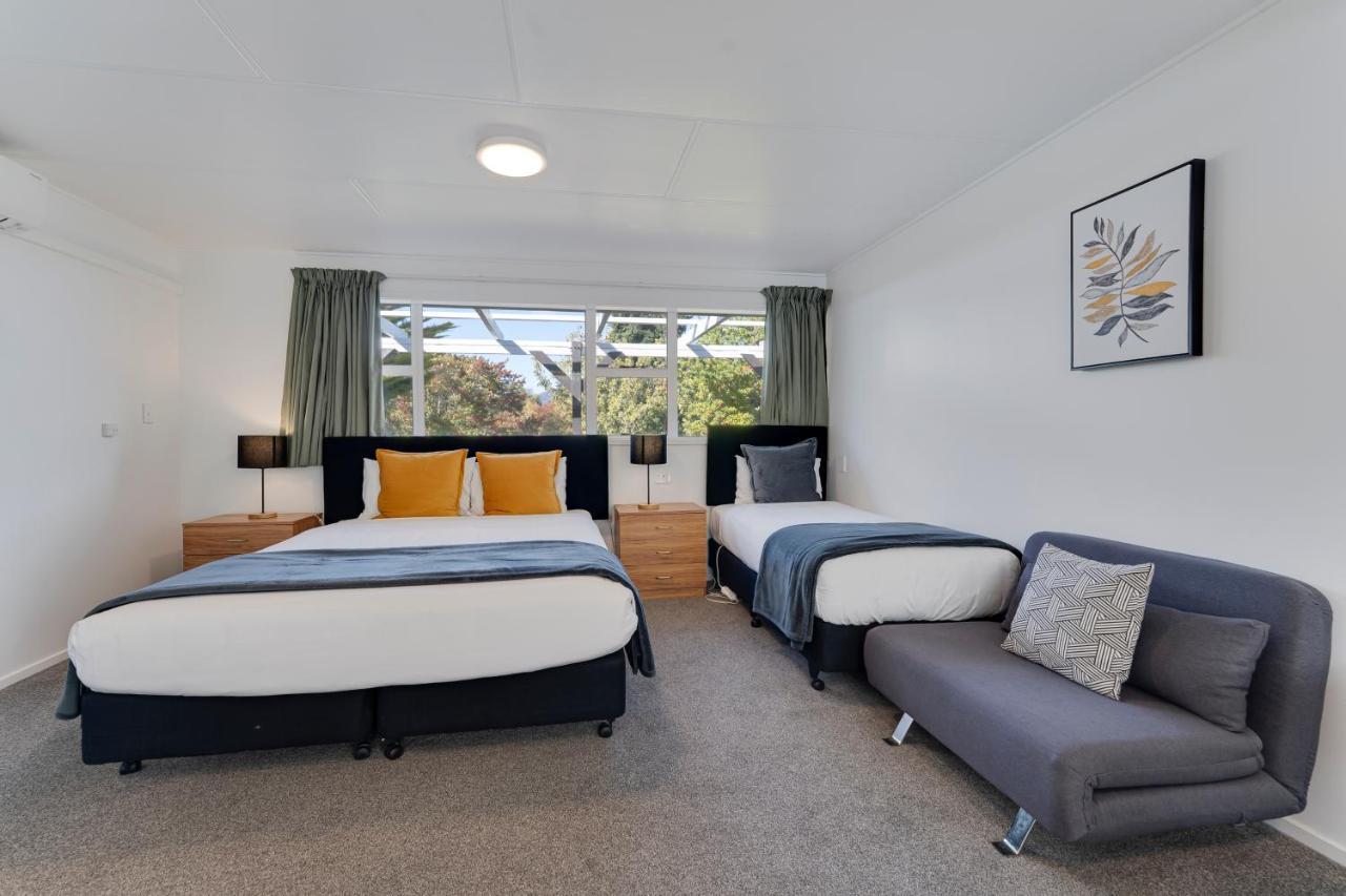 Archway Motels & Chalets Ванака Номер фото